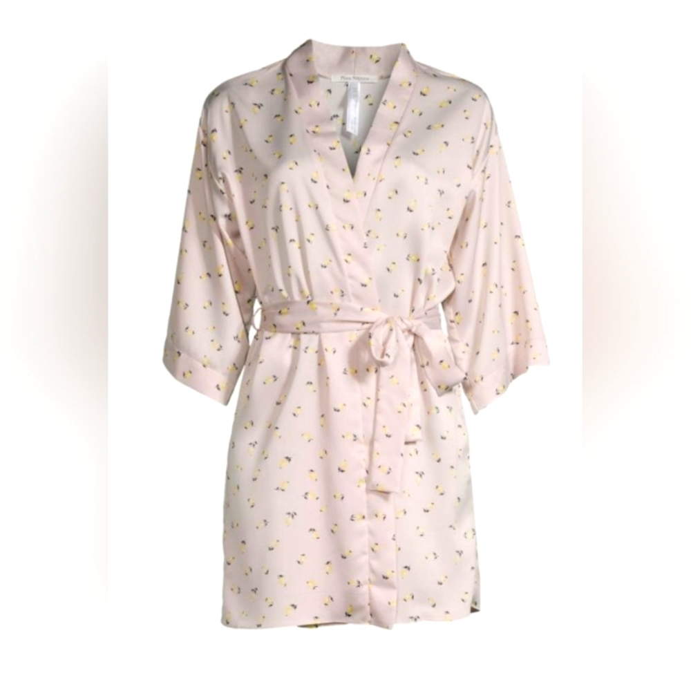 🌺NWT Flora Nikrooz Katrina Charmeuse Robe.🌸